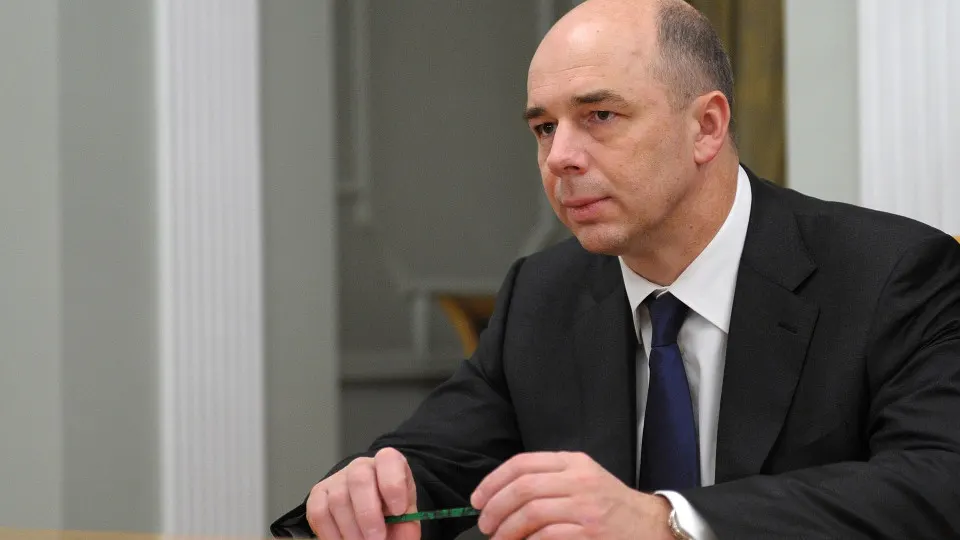 Глава Минфина сообщил, что нейросети помогают оптимизировать распределение средств и выявлять неплательщиков, однако окончательные решения остаются за специалистами. Одновременно совокупный дефицит бюджетной системы достиг исторического рекорда — 8,291 трлн рублей.