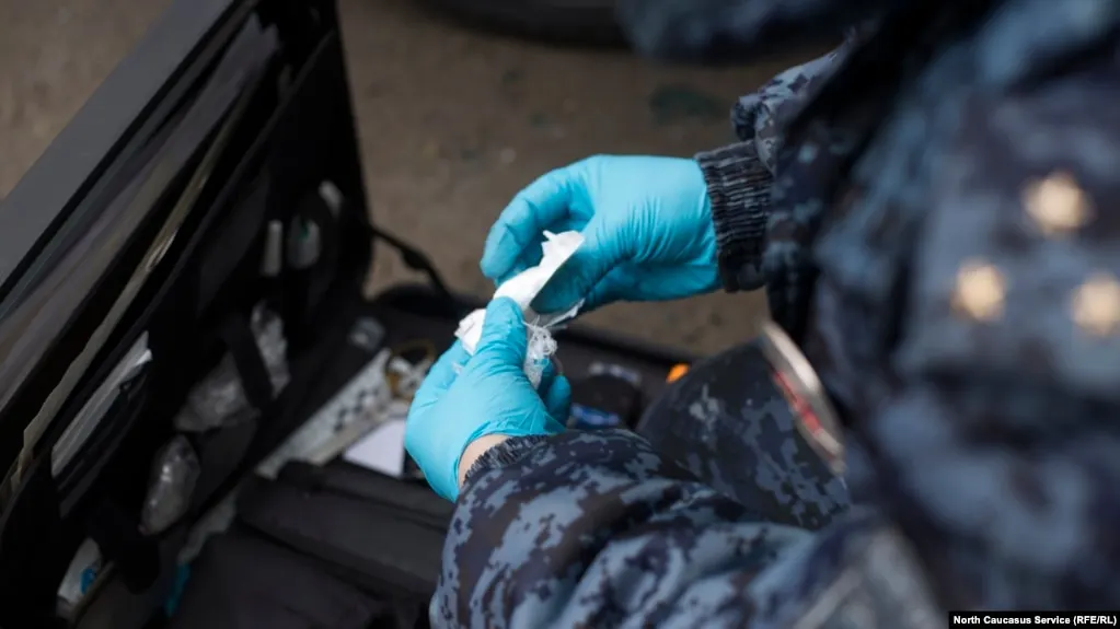 Кабмин согласился одобрить часть поправок Верховного суда о смягчении наказаний за незаконный оборот наркотиков, если из проекта исключат снижение максимальных сроков за хранение в крупном и особо крупном размере.