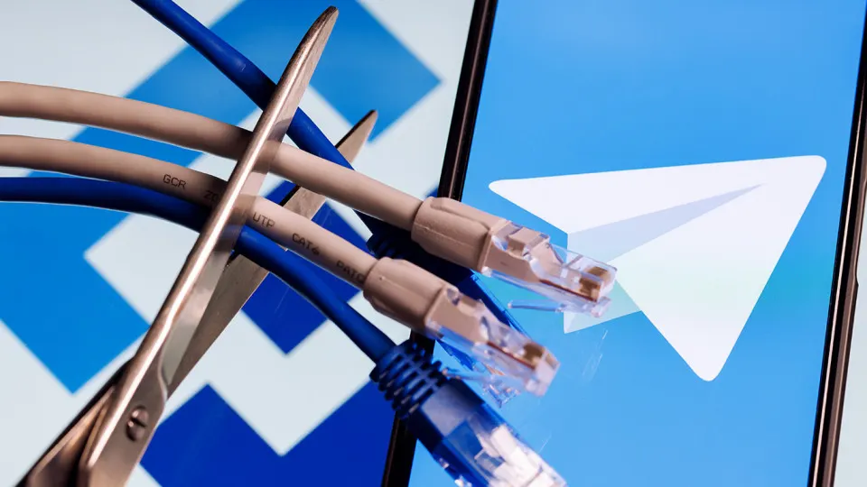 По данным мартовских исследований, месячная аудитория Telegram в России составляет порядка 94 млн человек; пользователи меняют поведение и используют несколько мессенджеров, активно обходя ограничения.