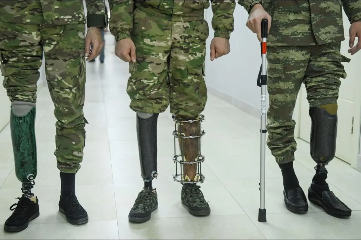 Минтруд предложил распространить квоты на трудоустройство инвалидов, в том числе ветеранов боевых действий, на все структурные подразделения компаний. Правозащитники предупреждают, что при отсутствии компенсаций бизнес понесёт дополнительные расходы и рискует штрафами.