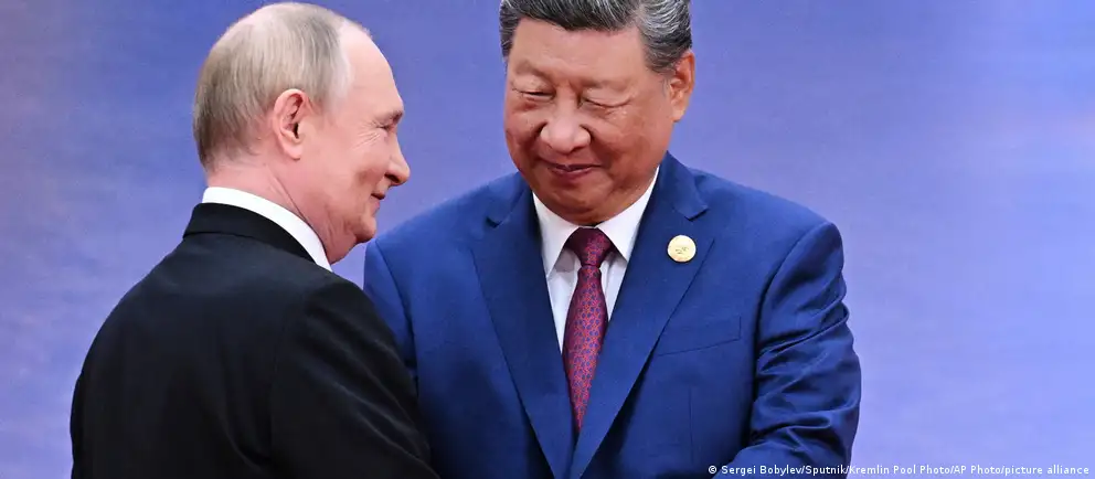Визит российского президента на фоне недавних переговоров лидеров США и Китая подчеркивает растущую геополитическую значимость Пекина. В повестке — экономика, энергетика и вопросы безопасности; соглашения могут лишь закрепить начатое сотрудничество.