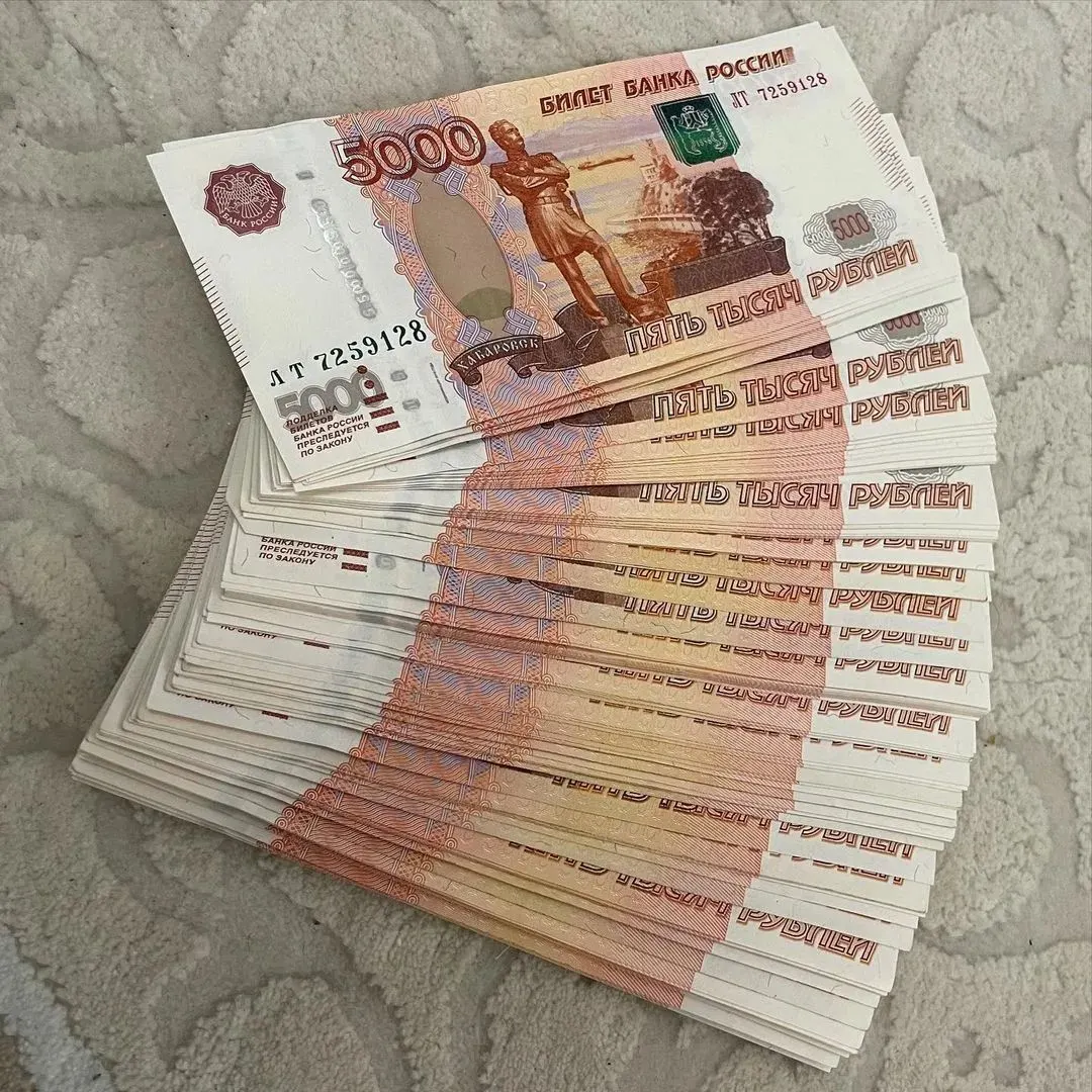 В Госдуме намерены внести в Трудовой кодекс норму о ежегодной 13‑й зарплате, приуроченной к 1 мая. Премия должна быть не ниже среднего заработка работника и направлена на повышение реальных доходов населения.