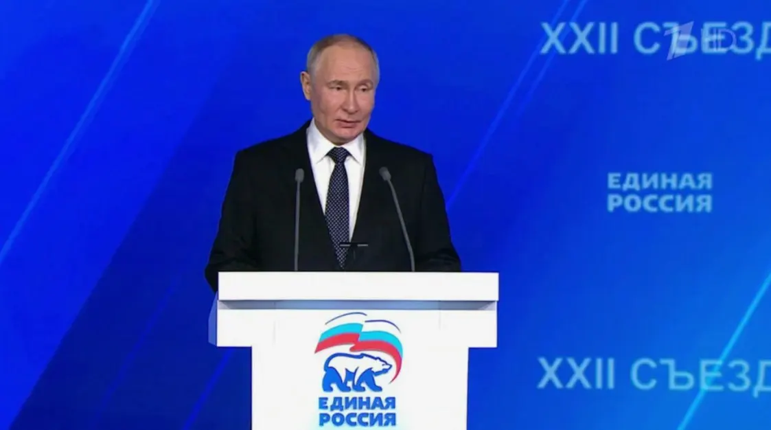 Кремль допускает участие президента в съезде, где будут выдвигать кандидатов в Госдуму; его появление может поднять уровень поддержки партии, которая сейчас теряет голоса.