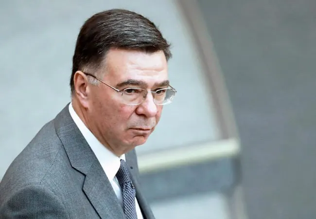 Александр Панкин на Петербургском международном экономическом форуме подчеркнул «живучесть» российской экономики и выразил несогласие с характеристикой страны как «бензоколонки».