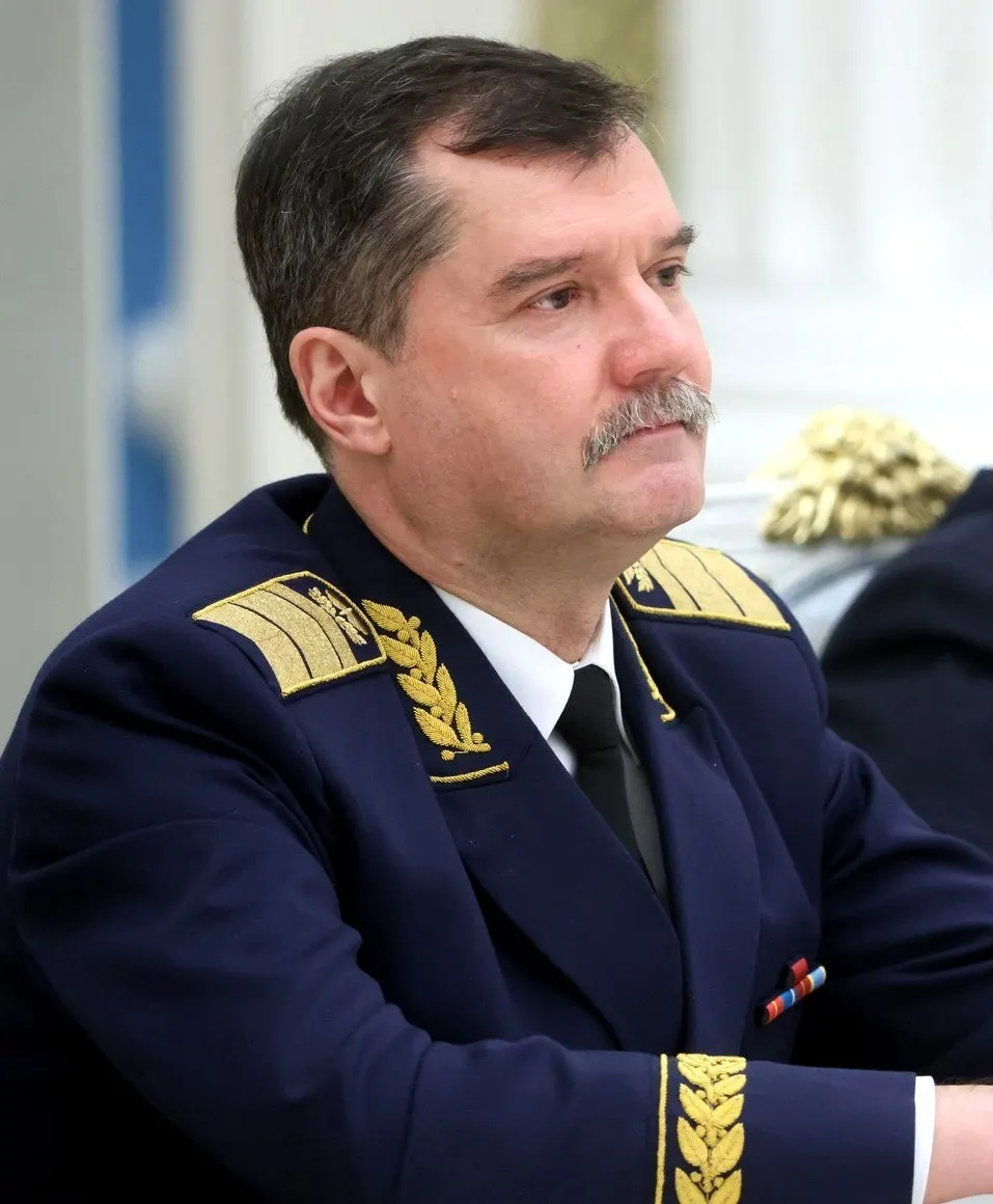 Бывшего руководителя Росавиации задержали по подозрению в особо крупном мошенничестве, которое, по версии следствия, нанесло серьёзный ущерб бюджету; по делу уже проходил его бывший заместитель.