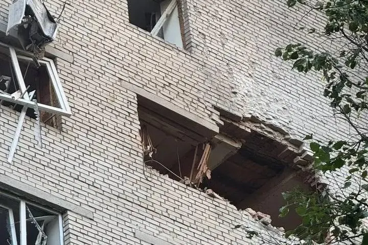 Ночью 13 июля в посёлке Пионерский городского округа Истра в Московской области упал беспилотник — три человека погибли, ещё пятеро получили ранения, загорелись частные дома.