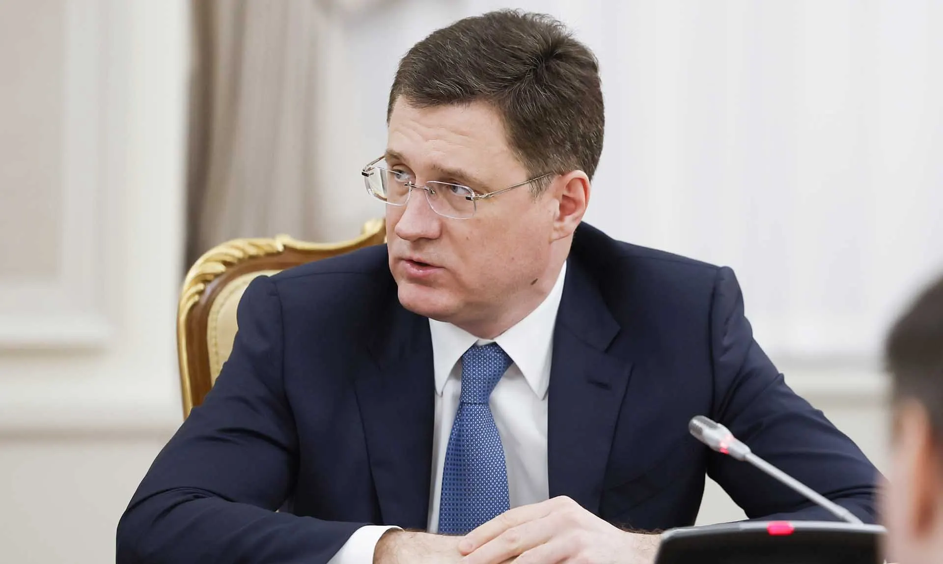 Вице‑премьер сообщил, что поставки топлива в целом стабильны; единичные перебои на АЗС объясняются логистикой и быстро устраняются.