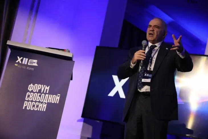 Совет форума заявил, что грядущие выборы в Госдуму — видимая конкуренция, а участие оппозиции ограничено политическим маневром; обсуждается и участие на оккупированных территориях.