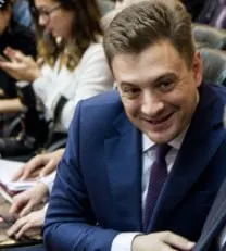 Депутат сообщил о значительной разнице в ценах на LADA между Россией и зарубежьем и призвал правительство снизить стоимость автомобилей на внутреннем рынке.