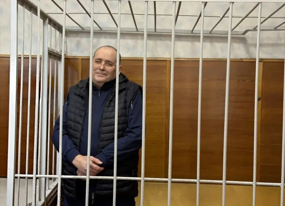 Андрея Кислицына признали виновным в получении крупной взятки; ему назначили 9 лет колонии строгого режима и штраф 8,82 млн рублей. Учитывая первый приговор, общий срок составит 14 лет; общая сумма взяток — 4,41 млн рублей, из которых он получил не менее 2,7 млн.