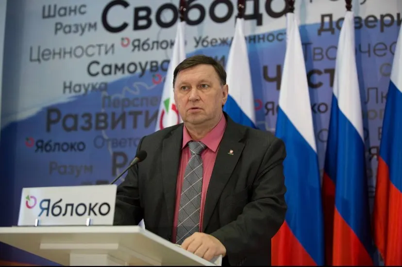 Суды отменили регистрации кандидатов оппозиции, а в Москве и Екатеринбурге прошли судебные разбирательства и задержания активистов.