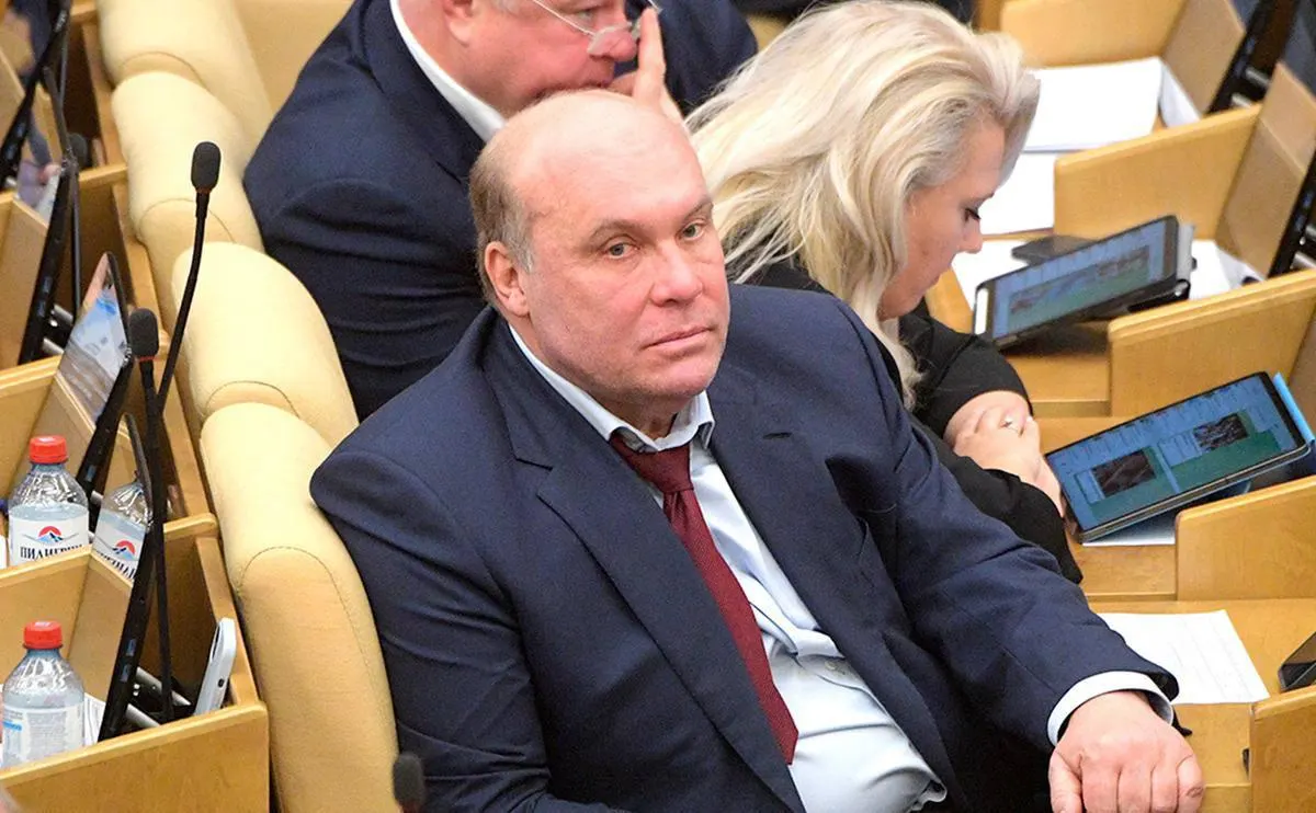 Депутат Андрей Колесник опроверг слухи о мобилизации, заявив, что подобную информацию распространяют иностранные спецслужбы для запугивания россиян.