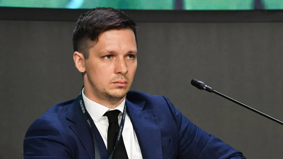 Размер государственного сектора приближается к верхнему пределу, что может сказаться на инвестициях и налоговой базе. Рассматриваются новые налоговые и бюджетные меры.