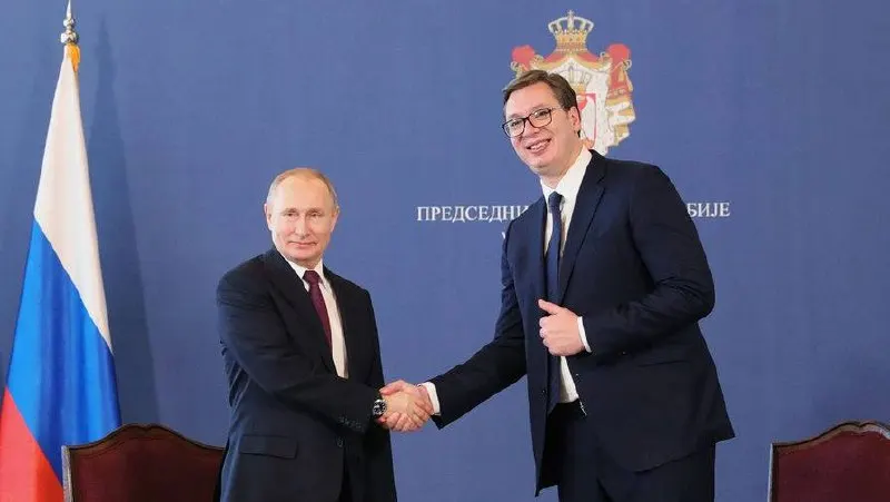 После долгого правления правящей коалиции в Сербии оппозиция победила на парламентских выборах. Эти перемены могут коснуться чебоксарского сектора и региональных связей, создавая новые вызовы и возможности для Чувашии.